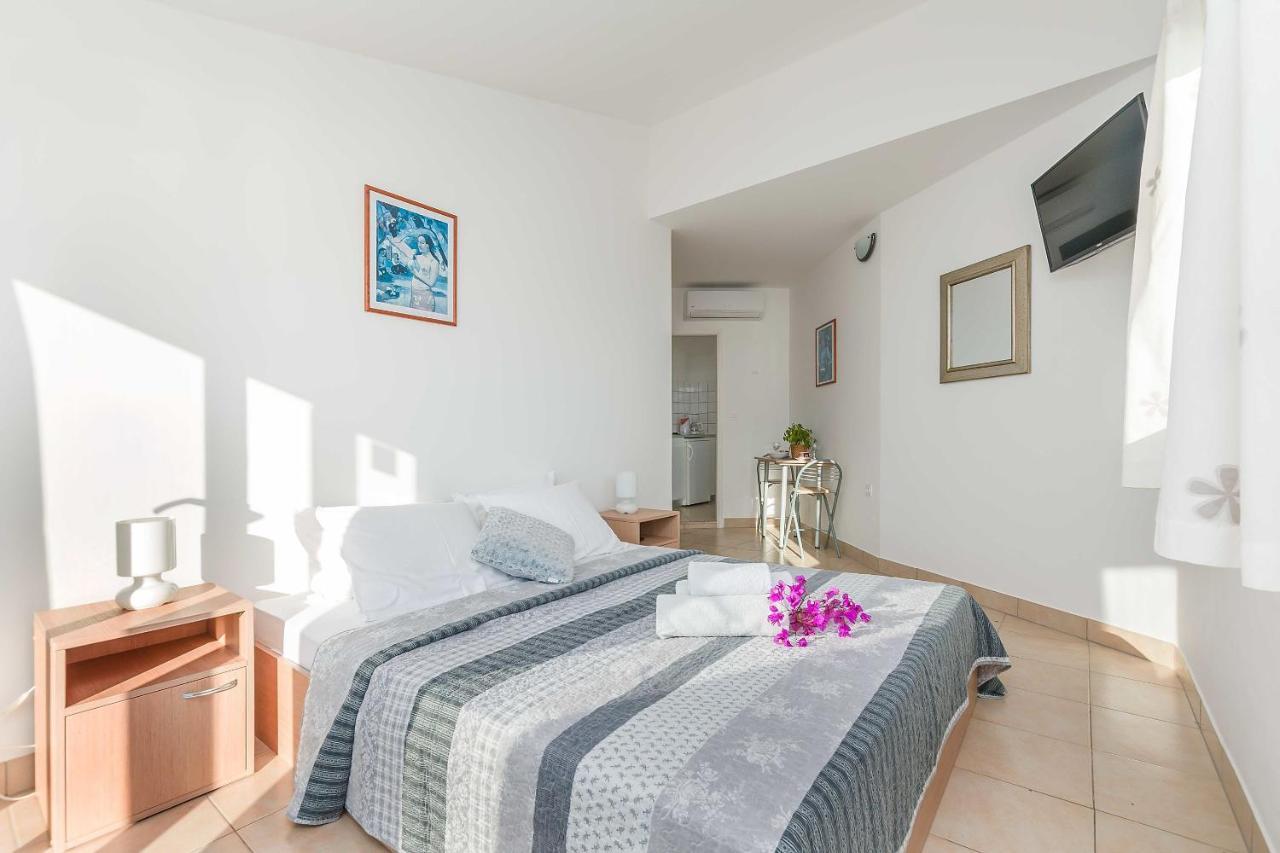 Apartmani Neno Lokva Rogoznica Kültér fotó